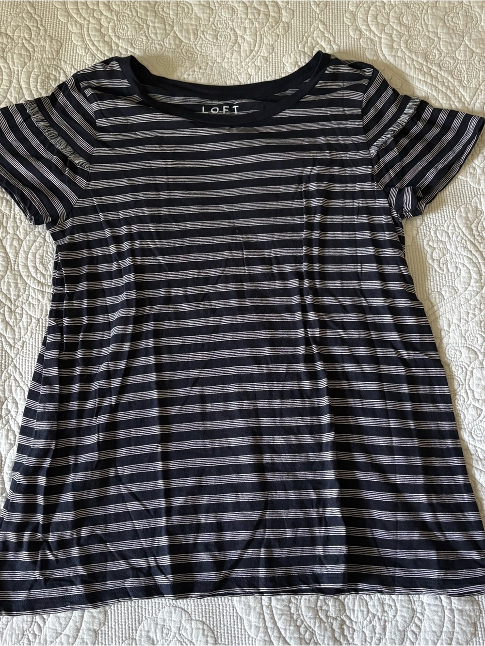 LOFT Navy and White Striped Short Sleeve Crewneck Tee 100% Cotton Medium